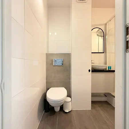 Apartment Klodzka Homely By Bookinghost *
